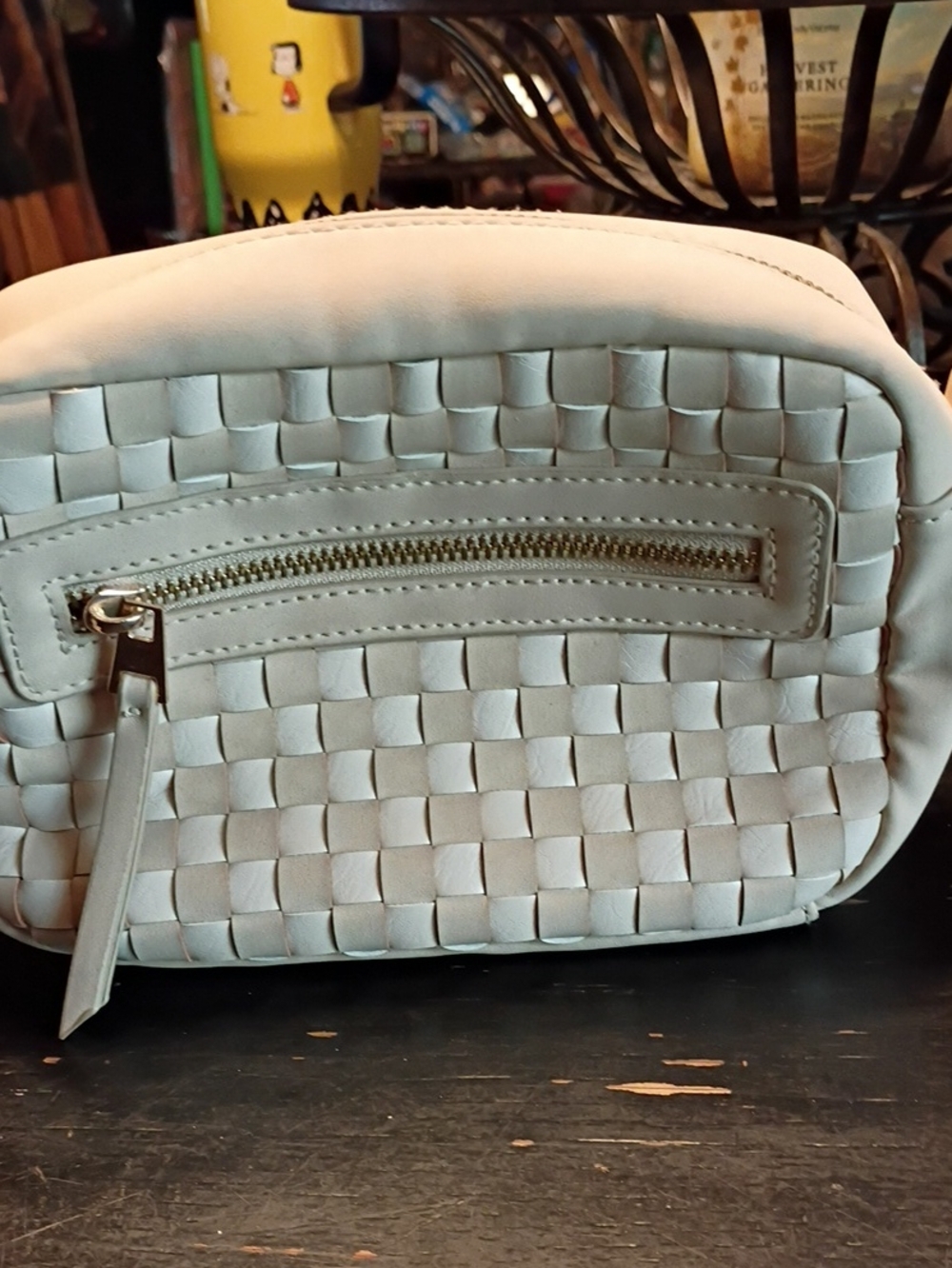 Universal Thread Woven Cross Body Bag in Cream